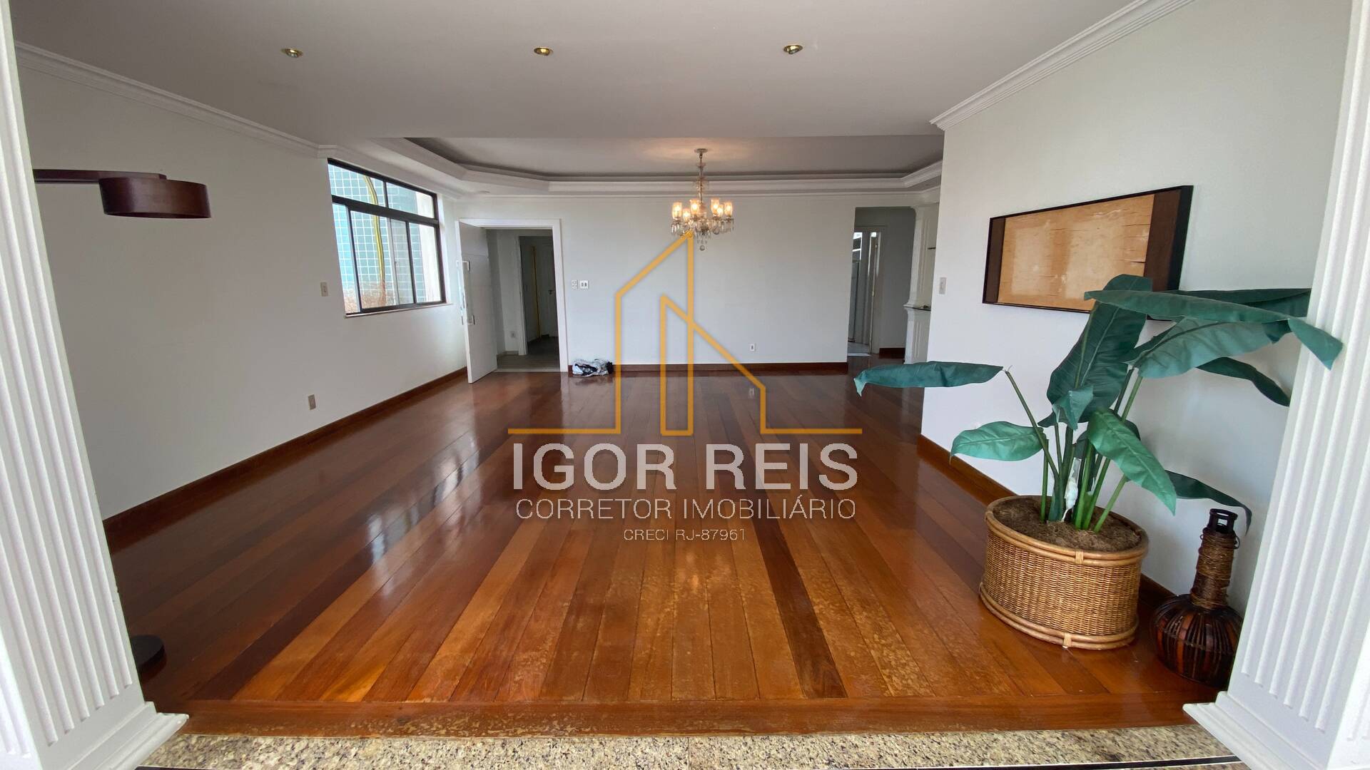 Apartamento à venda com 3 quartos, 186m² - Foto 3