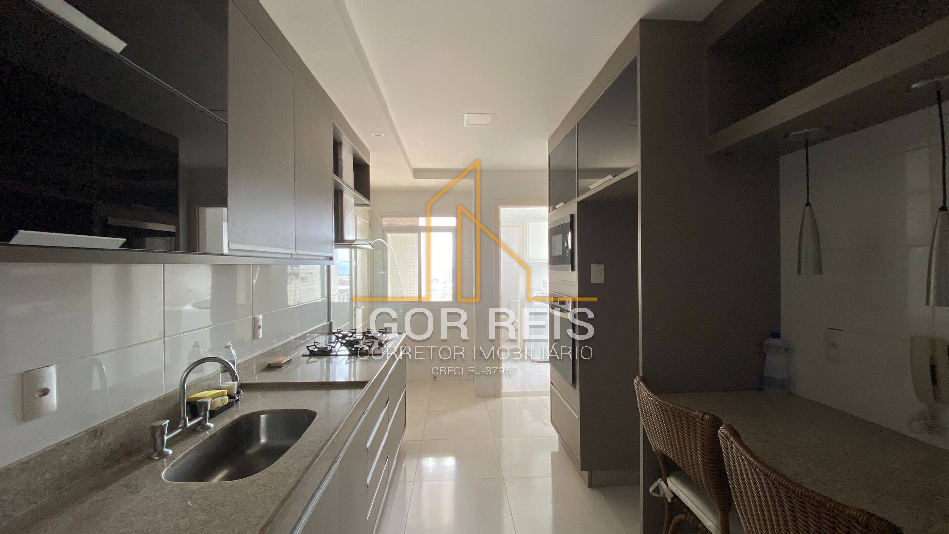 Apartamento à venda com 3 quartos, 160m² - Foto 7