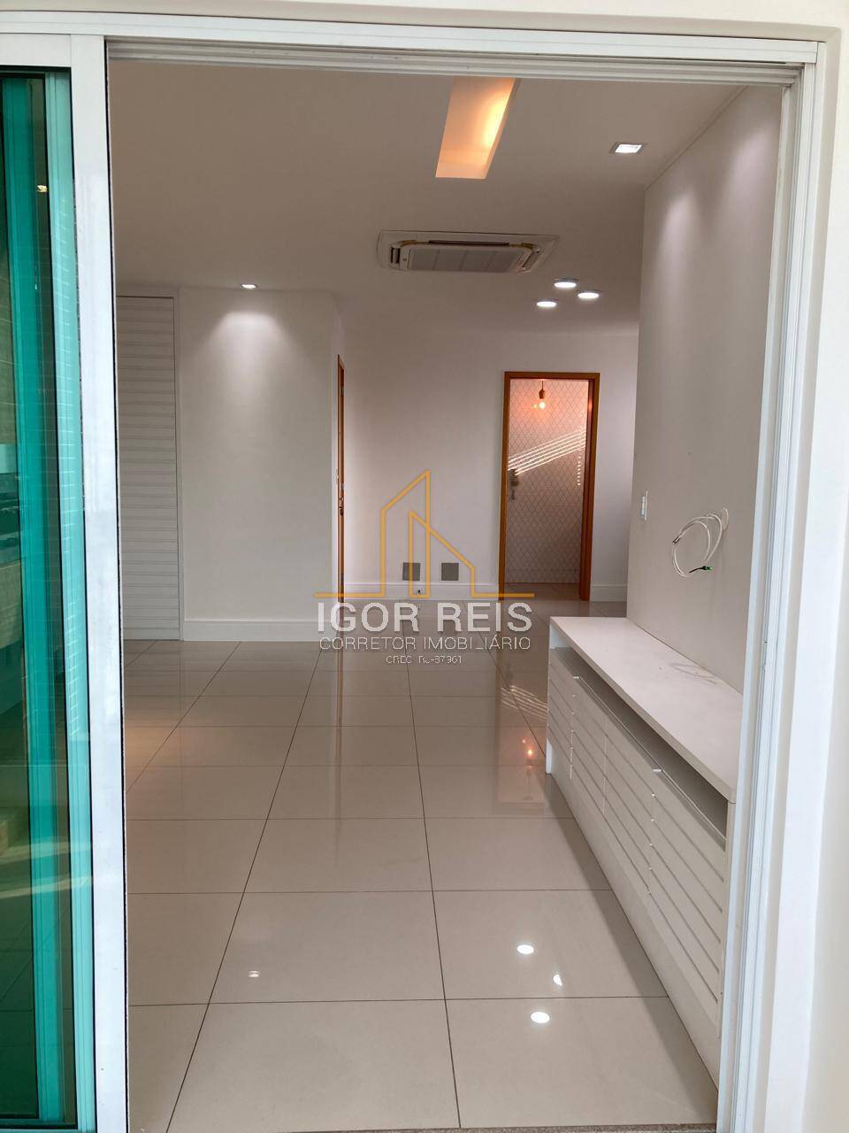 Apartamento à venda com 3 quartos, 105m² - Foto 7
