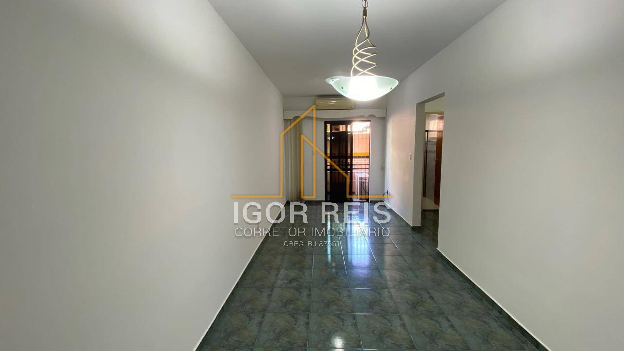 Apartamento à venda com 3 quartos, 75m² - Foto 2