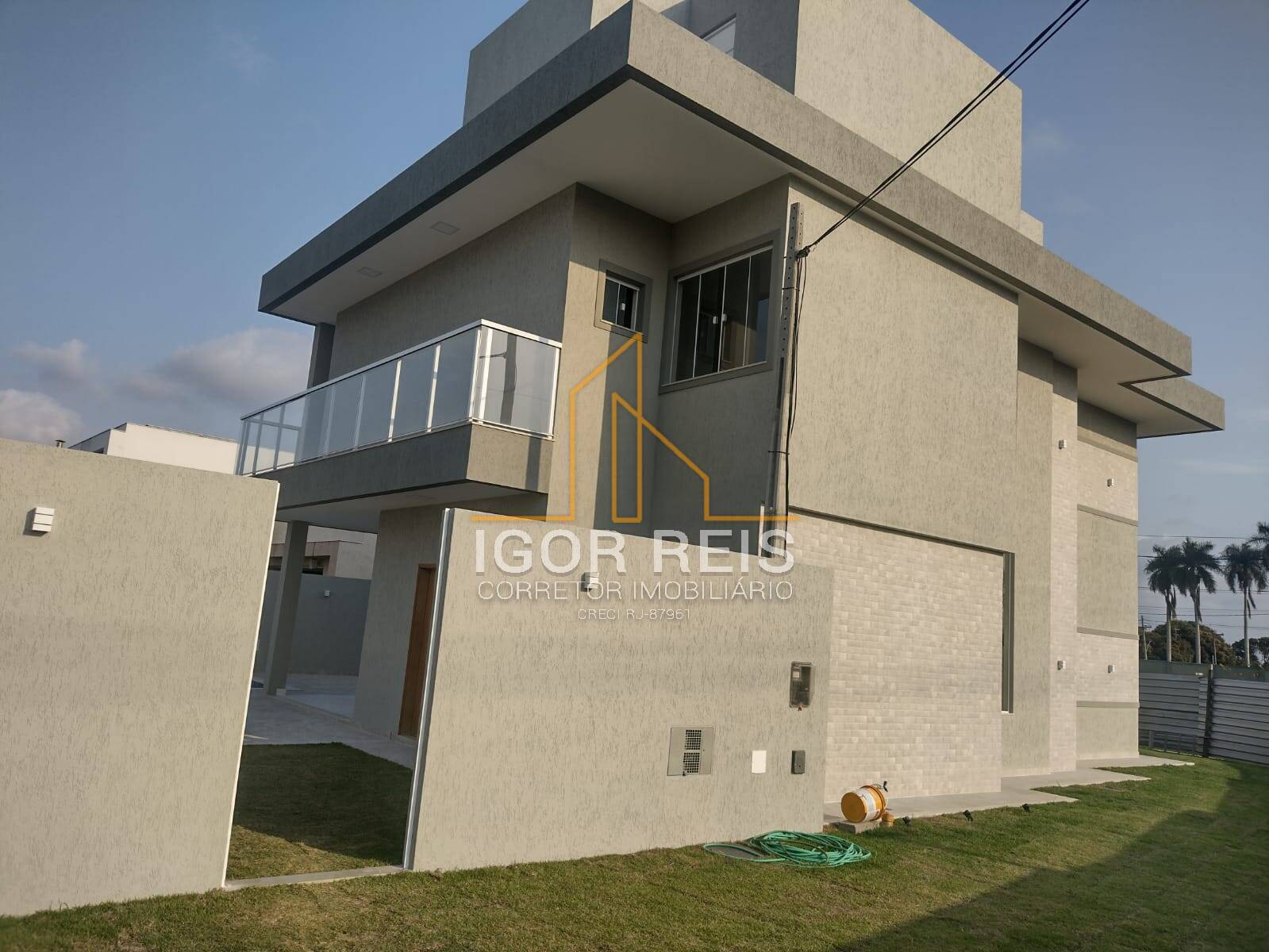 Casa de Condomínio à venda com 4 quartos, 272m² - Foto 4
