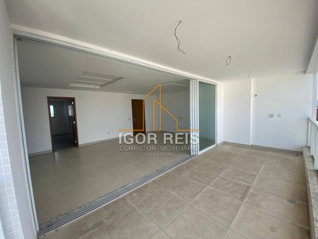 Apartamento à venda com 3 quartos, 131m² - Foto 7