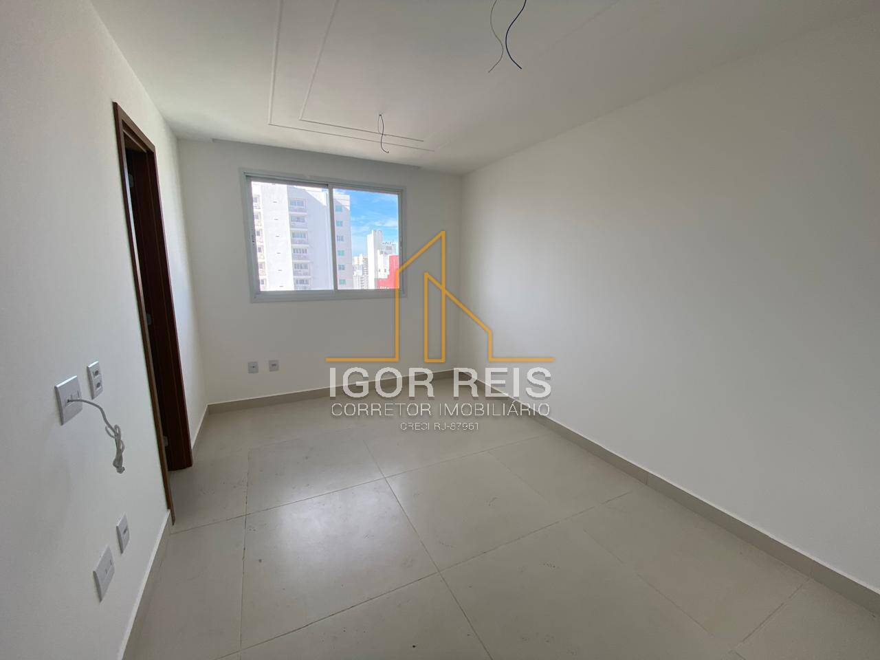 Apartamento à venda com 3 quartos, 131m² - Foto 11