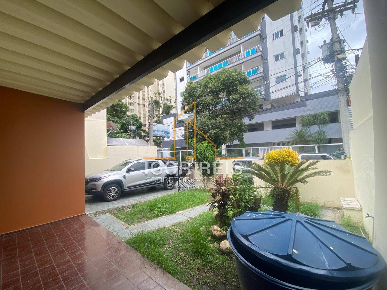 Casa à venda e aluguel com 3 quartos, 200m² - Foto 3