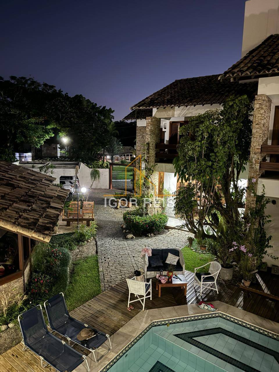 Casa de Condomínio à venda e aluguel com 4 quartos, 680m² - Foto 4