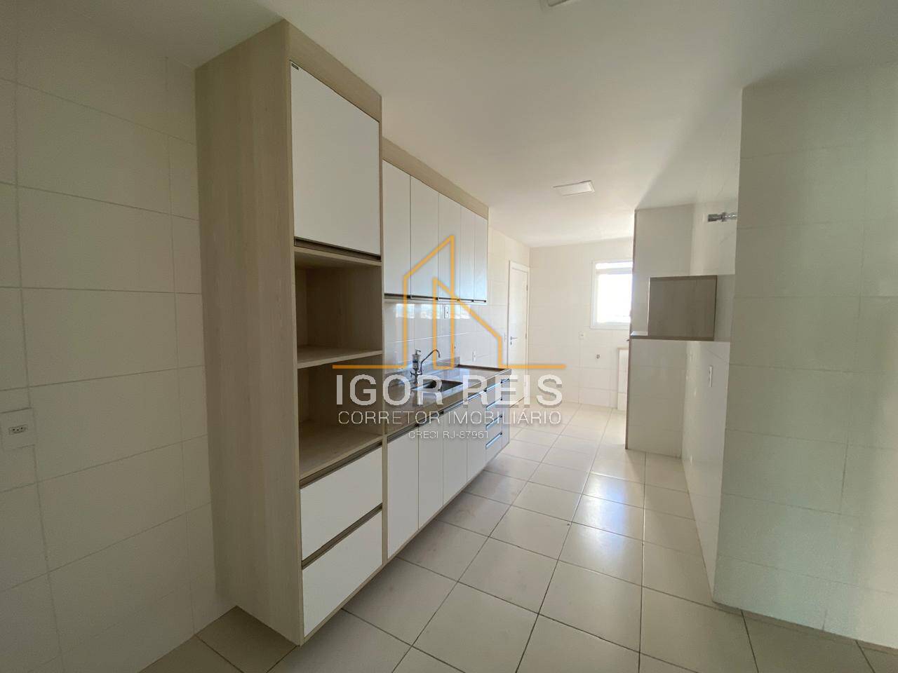 Apartamento para alugar com 3 quartos, 140m² - Foto 10