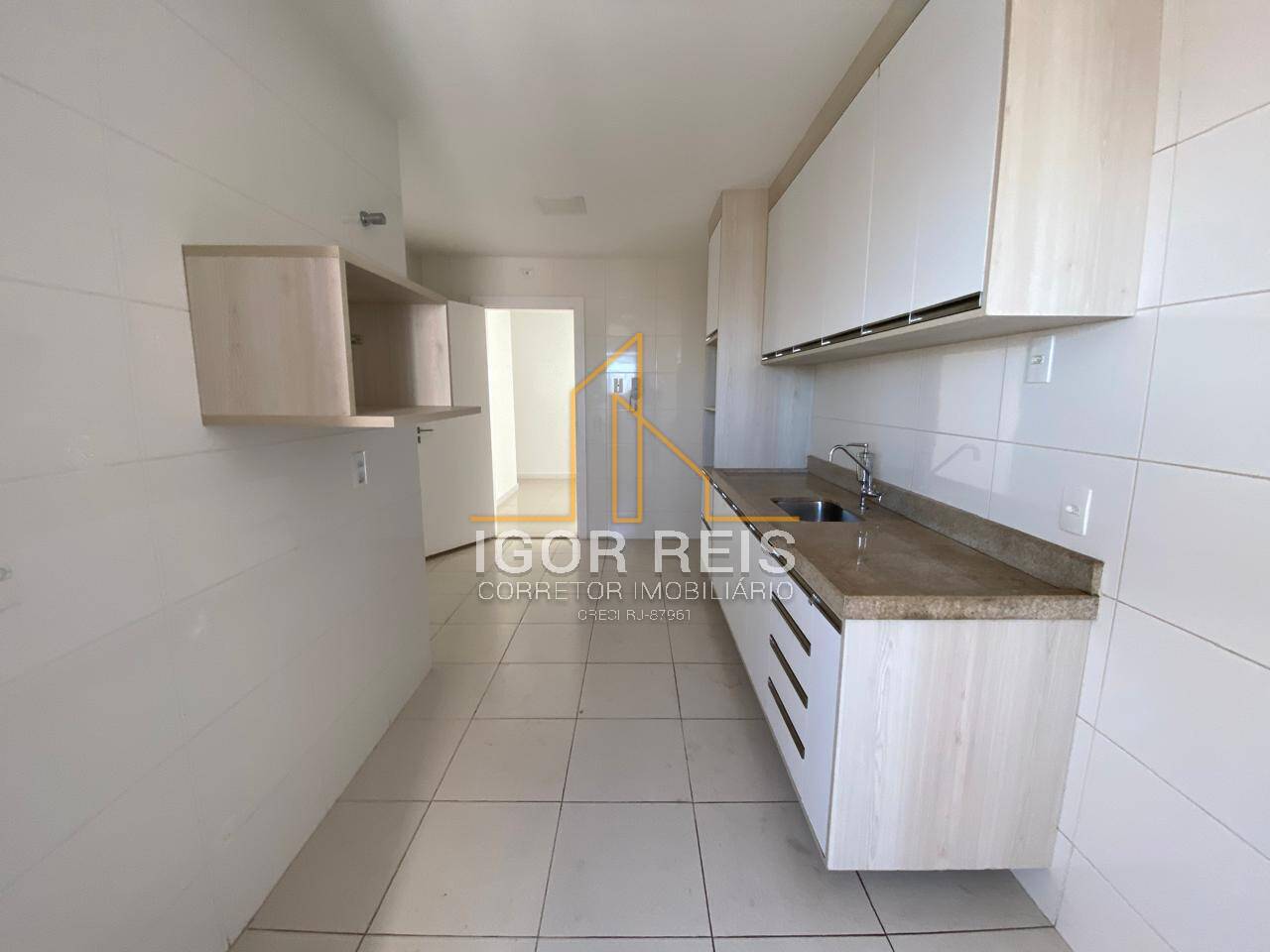 Apartamento para alugar com 3 quartos, 140m² - Foto 19