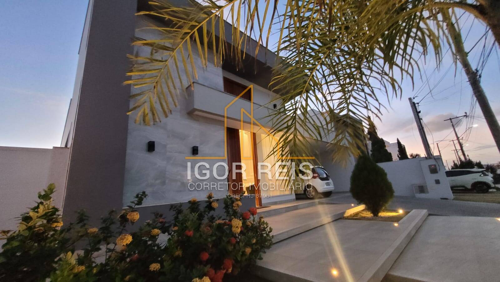 Casa nova com 3 quartos e área gourmet no Condomínio Parthenon