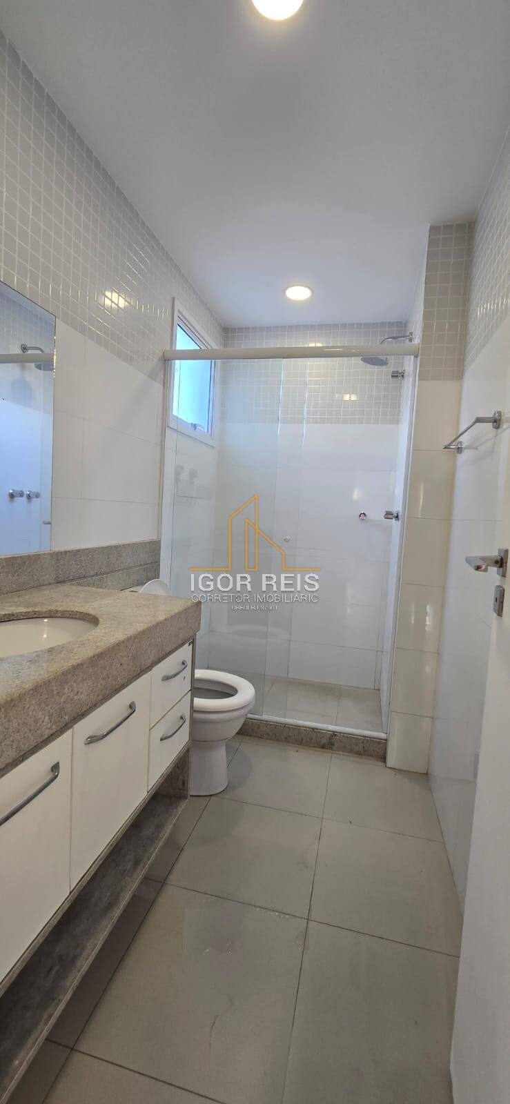 Apartamento para alugar com 3 quartos, 140m² - Foto 16
