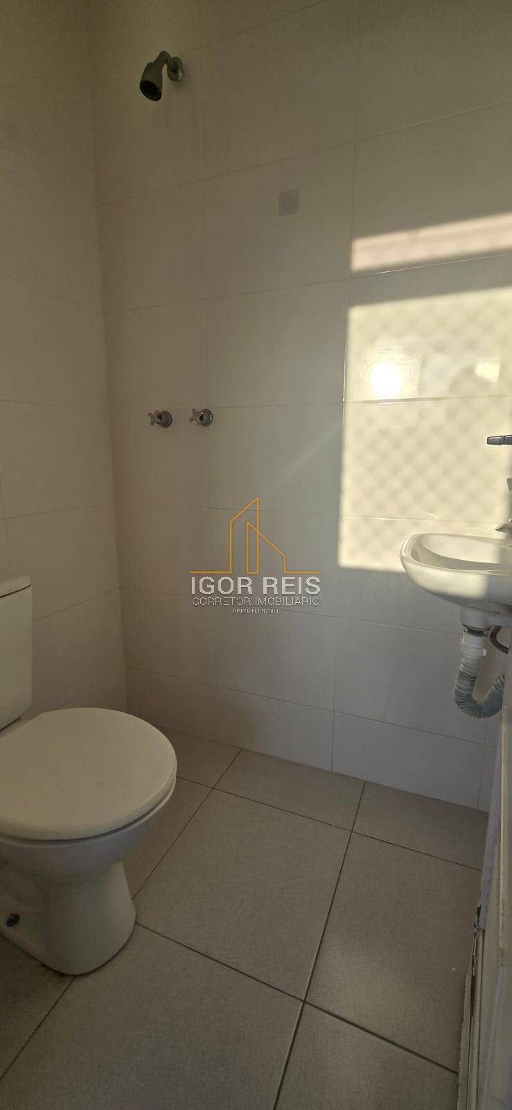 Apartamento para alugar com 3 quartos, 140m² - Foto 17