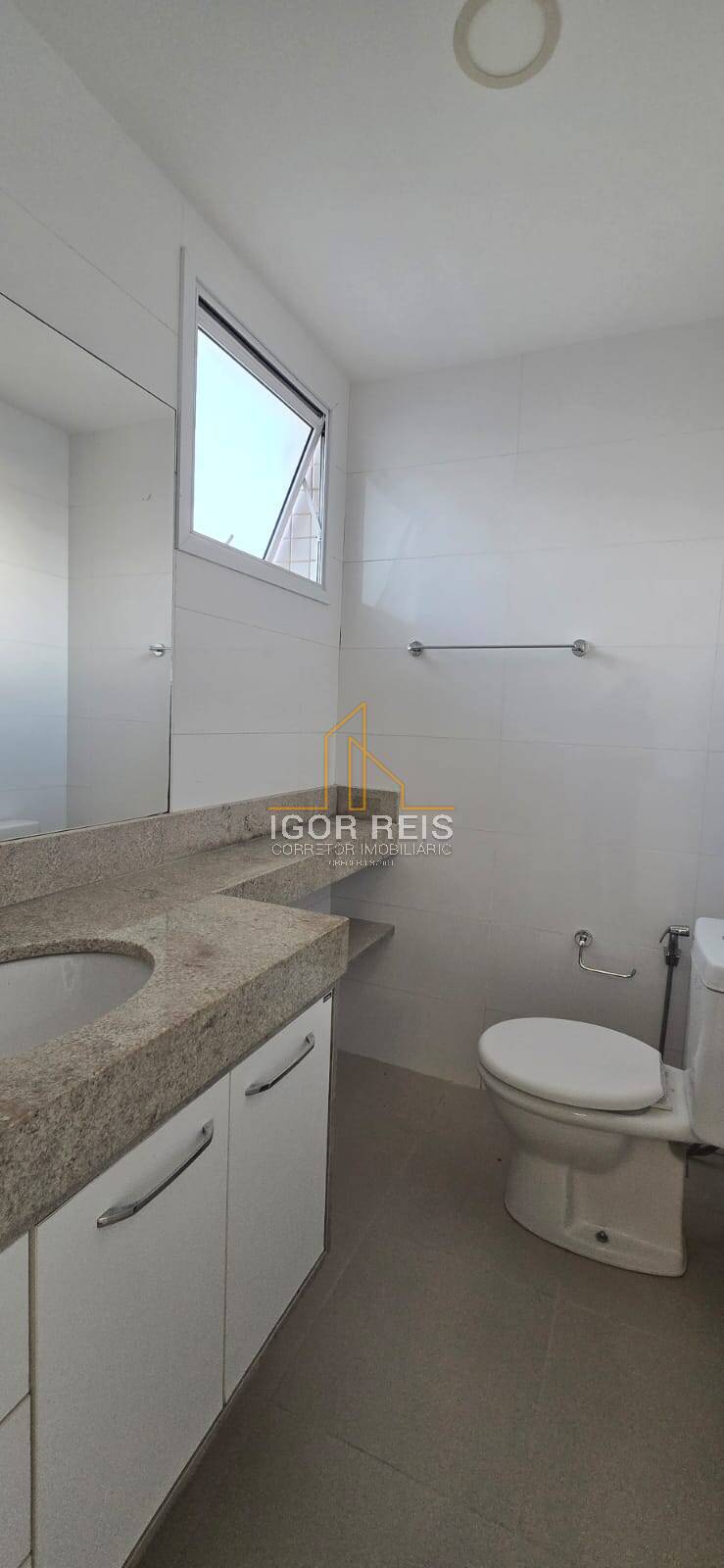 Apartamento para alugar com 3 quartos, 140m² - Foto 18