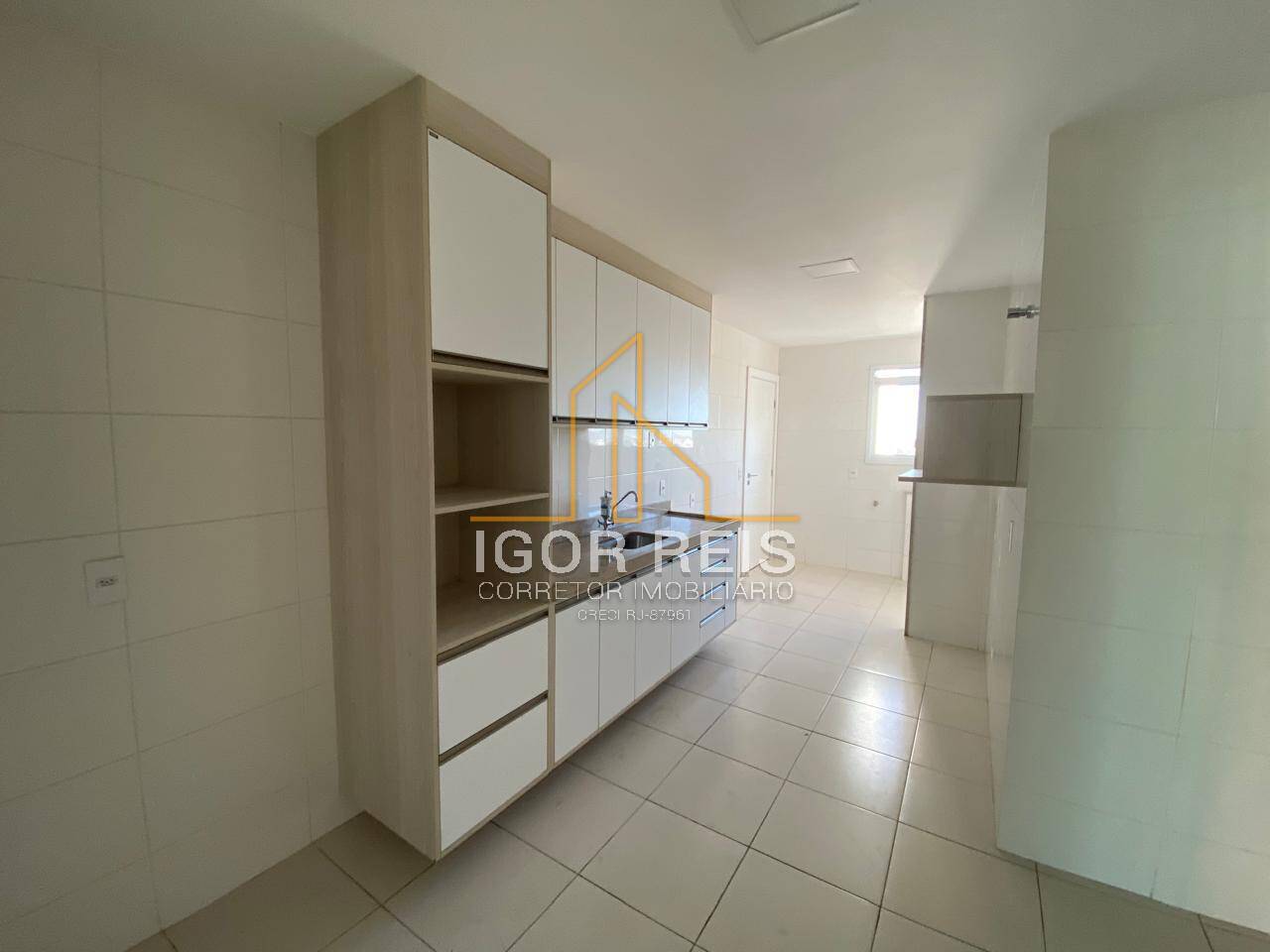 Apartamento para alugar com 3 quartos, 140m² - Foto 8