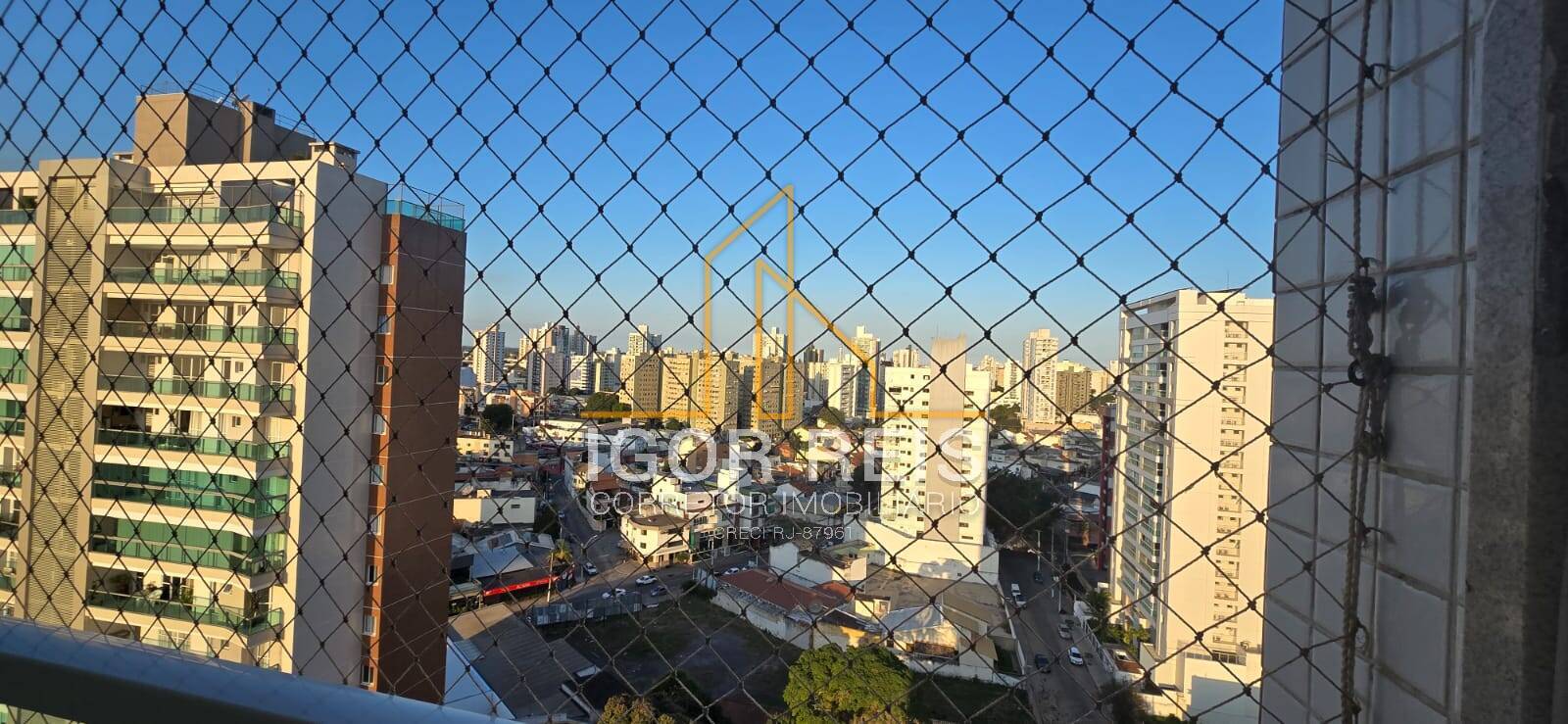 Apartamento para alugar com 3 quartos, 140m² - Foto 20