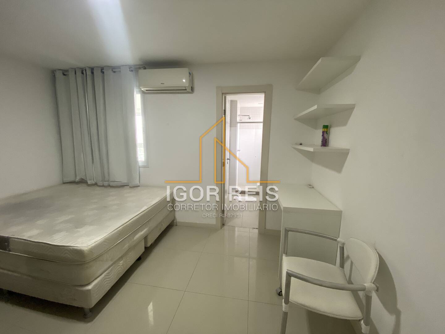 Apartamento para alugar com 3 quartos, 140m² - Foto 6