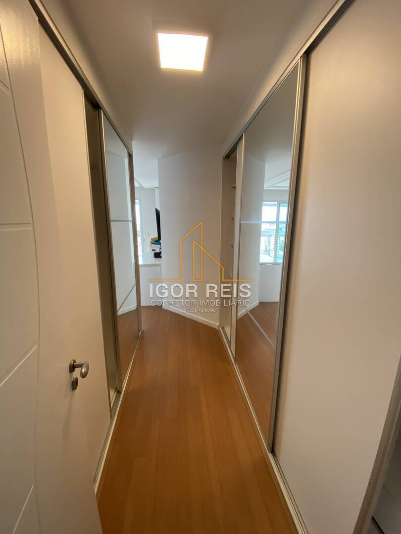Apartamento para alugar com 4 quartos, 200m² - Foto 11