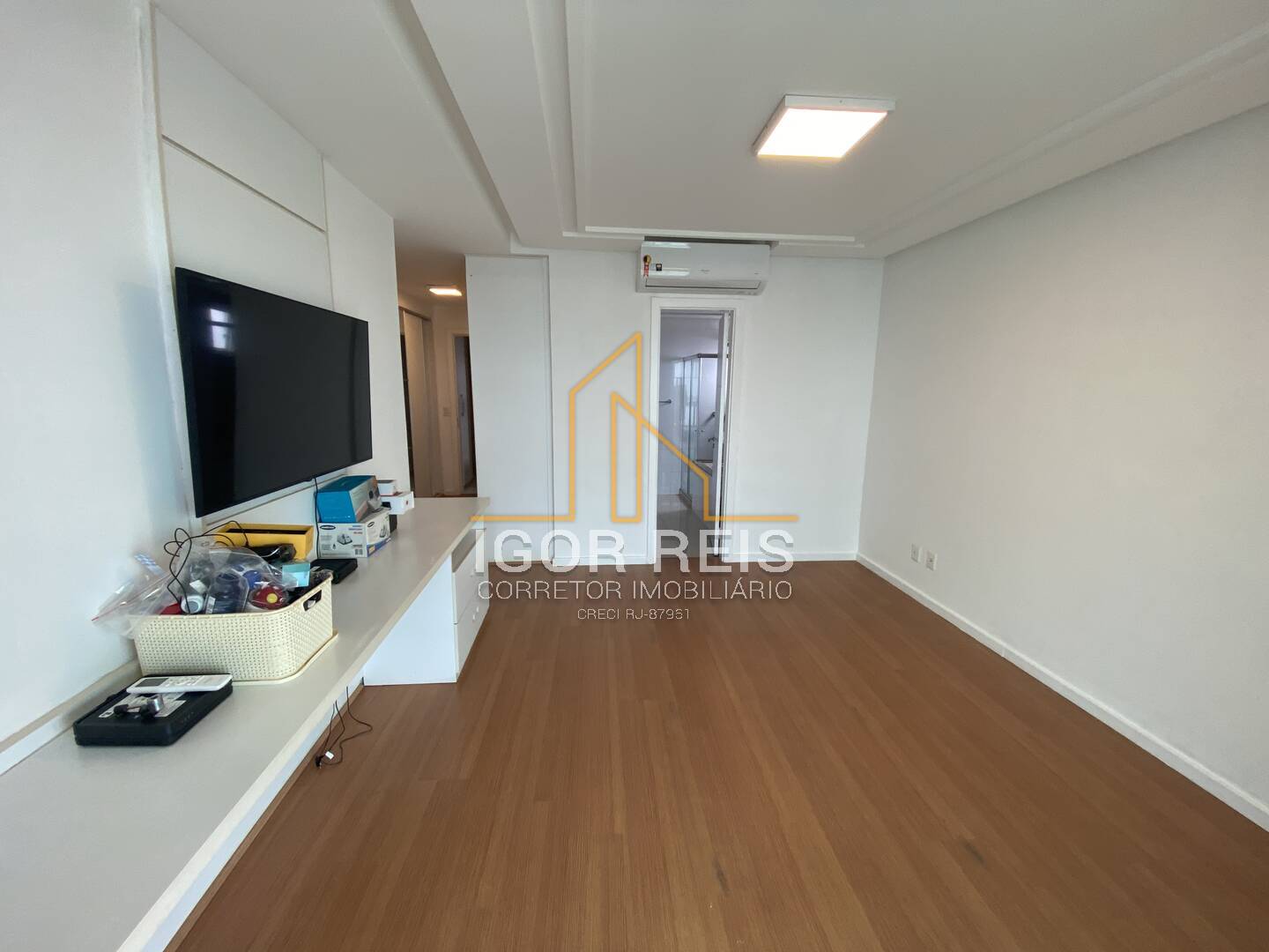 Apartamento para alugar com 4 quartos, 200m² - Foto 15