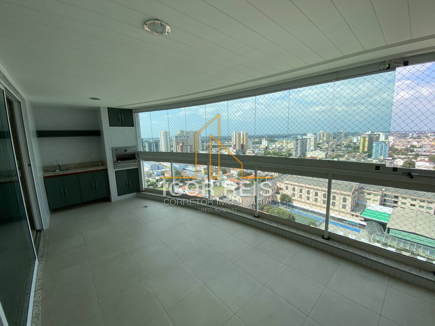 Apartamento para alugar com 4 quartos, 200m² - Foto 6