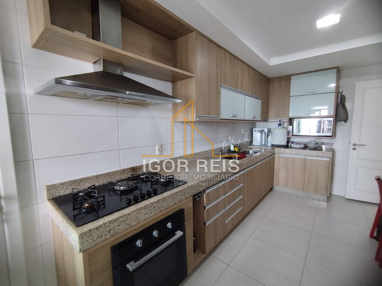 Apartamento à venda com 4 quartos, 160m² - Foto 6