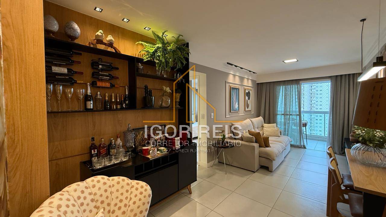 Apartamento totalmente reformado à venda no Ed. Ipanema Residence