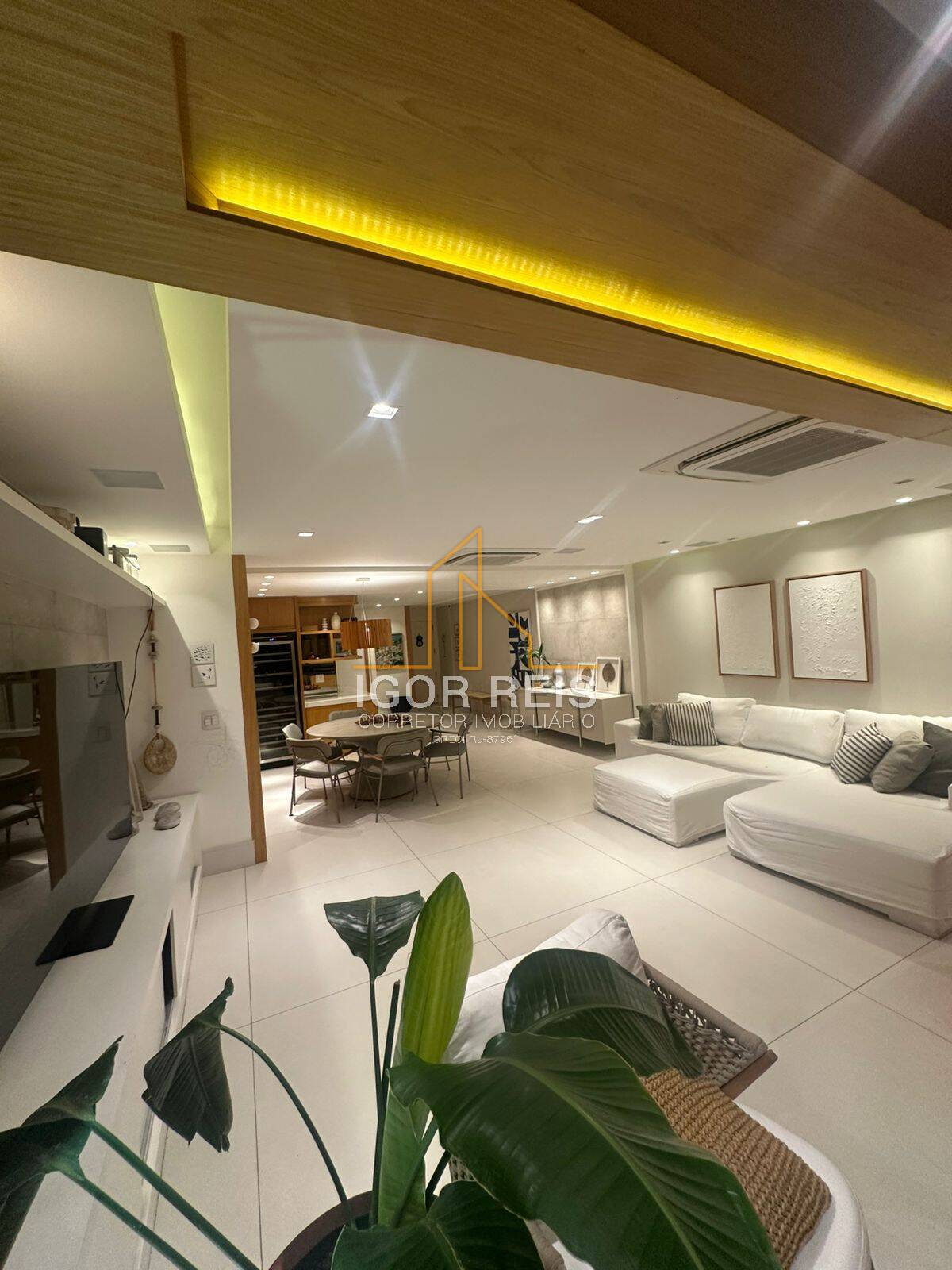 Apartamento, 3 quartos, 216 m² - Foto 4