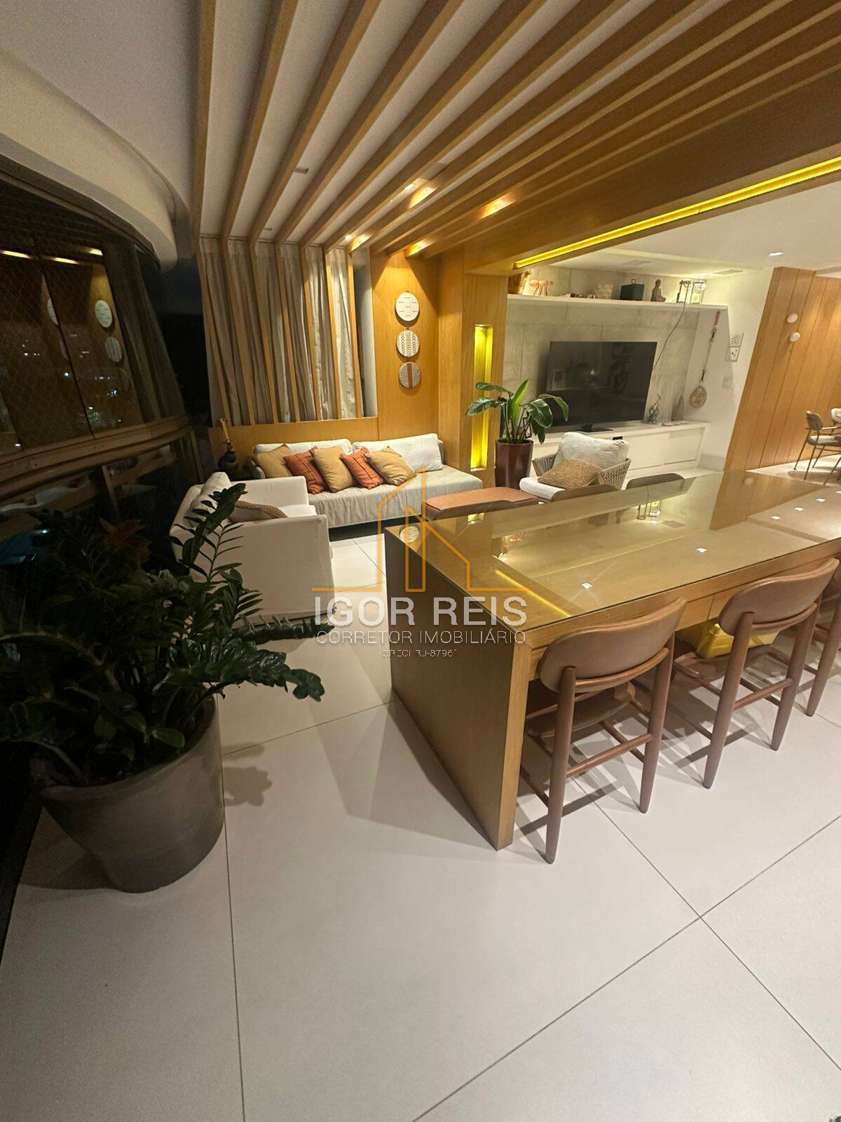 Apartamento, 3 quartos, 216 m² - Foto 9
