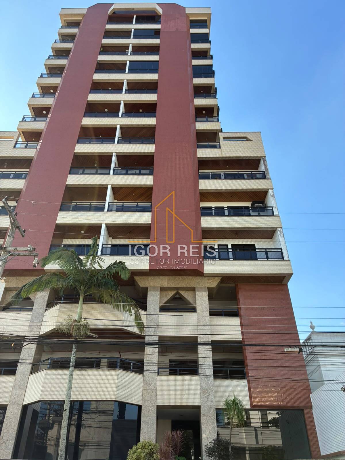 Apartamento 137m² | Ed. Barão da Torre, Centro de Campos-RJ